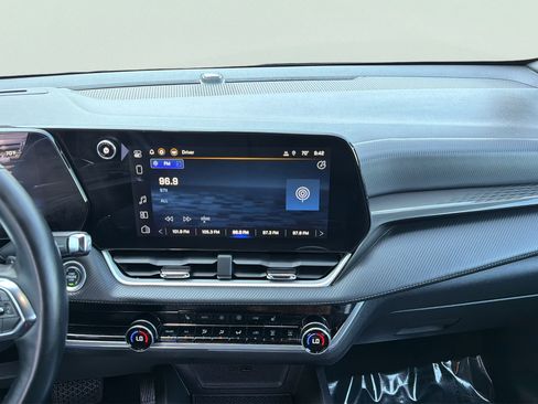 Used 2025 Chevrolet Equinox LT w/ Convenience Package II FWD image 14