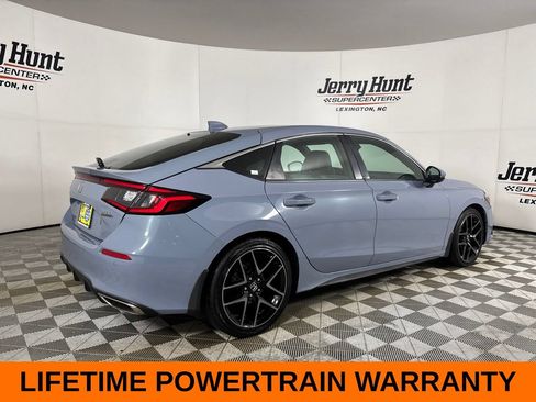 Used 2023 Honda Civic Sport Touring image 5