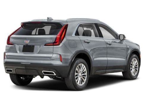 Used 2025 Cadillac XT4 Premium Luxury FWD image 2
