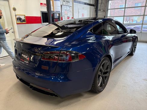 Used 2021 Tesla Model S Plaid image 5