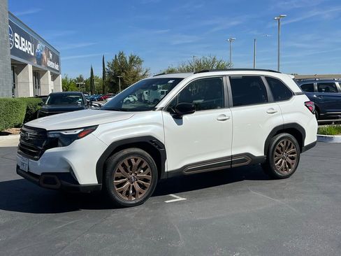 Used 2025 Subaru Forester Sport image 3