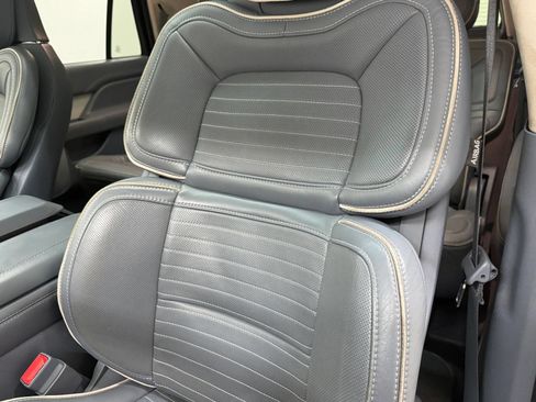 Used 2018 Lincoln Navigator Black Label w/ Cargo Package AWD/4WD image 18