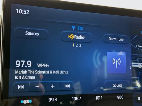 Used 2024 Ford Expedition Limited image 21