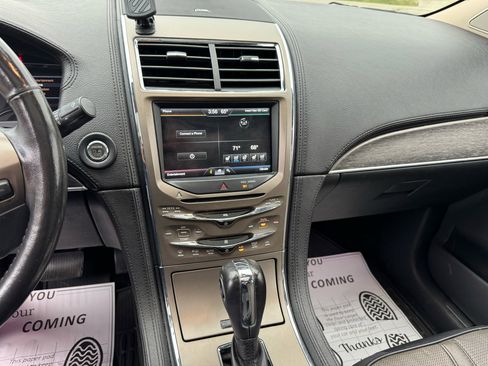 Used 2011 Lincoln MKX AWD w/ 102A Rapid Spec Order Code image 36