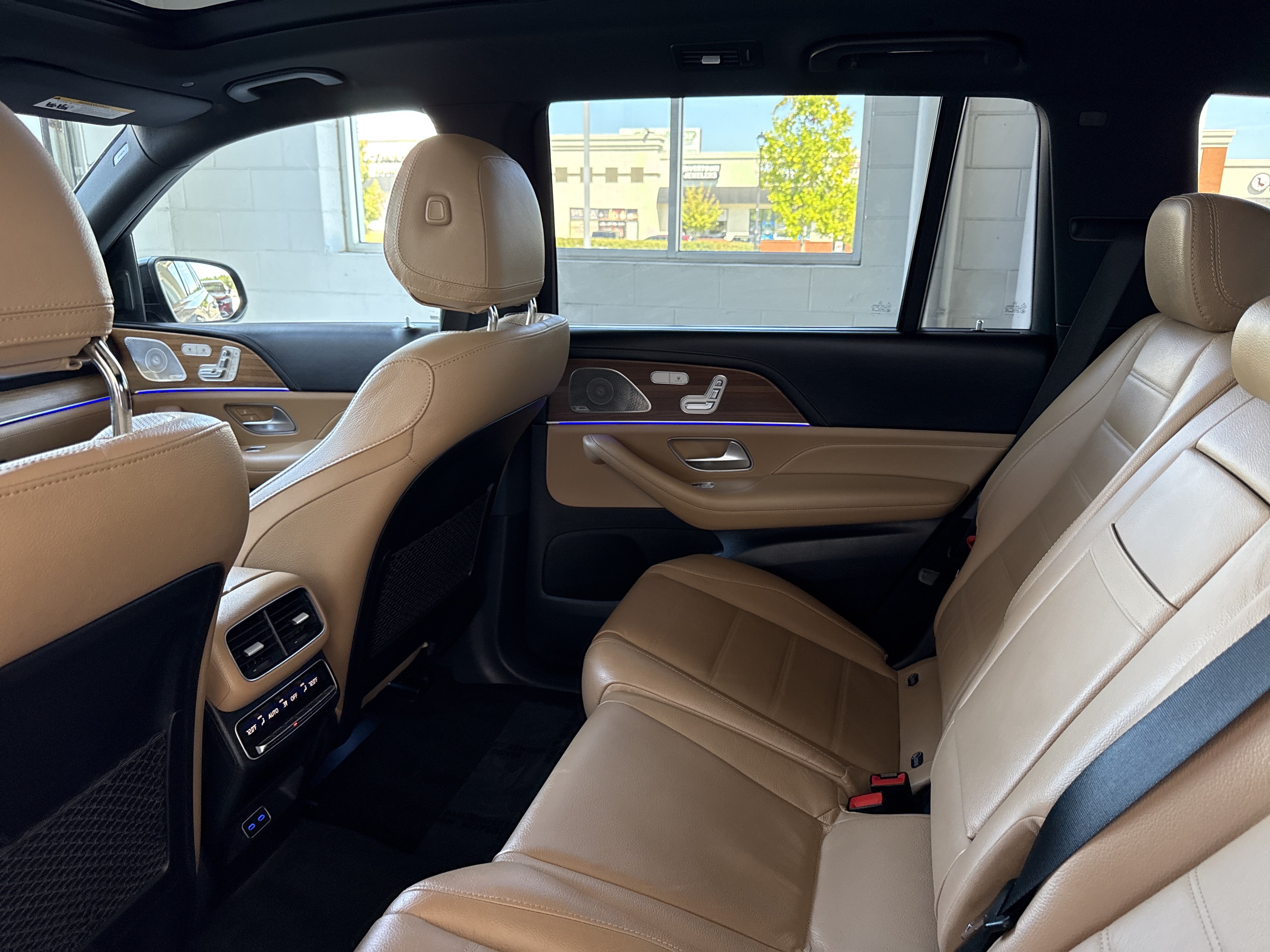 Certified 2024 Mercedes-Benz GLS 450 4MATIC image 30