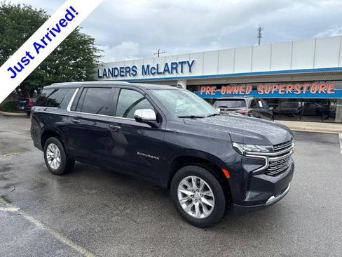 Used 2023 Chevrolet Suburban Premier RWD image 1