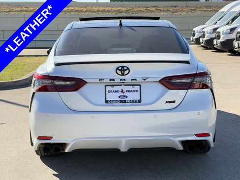 Used 2021 Toyota Camry XSE image 7