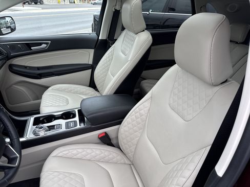 Used 2023 Ford Edge Titanium AWD/4WD image 12