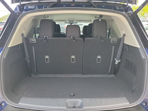 New 2026 Nissan Pathfinder SV FWD image 12