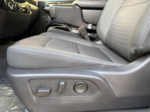 Used 2024 Chevrolet Silverado 1500 LT image 12