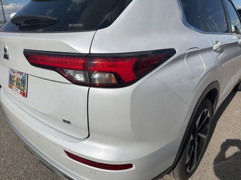 Used 2024 Mitsubishi Outlander SE AWD/4WD image 7