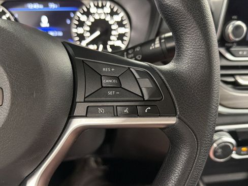 Used 2025 Nissan Altima 2.5 SV FWD image 22