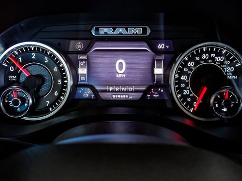 Used 2024 RAM 1500 Laramie image 19