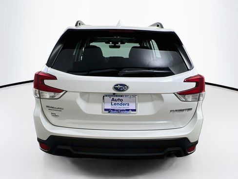 Used 2023 Subaru Forester Premium AWD/4WD image 6