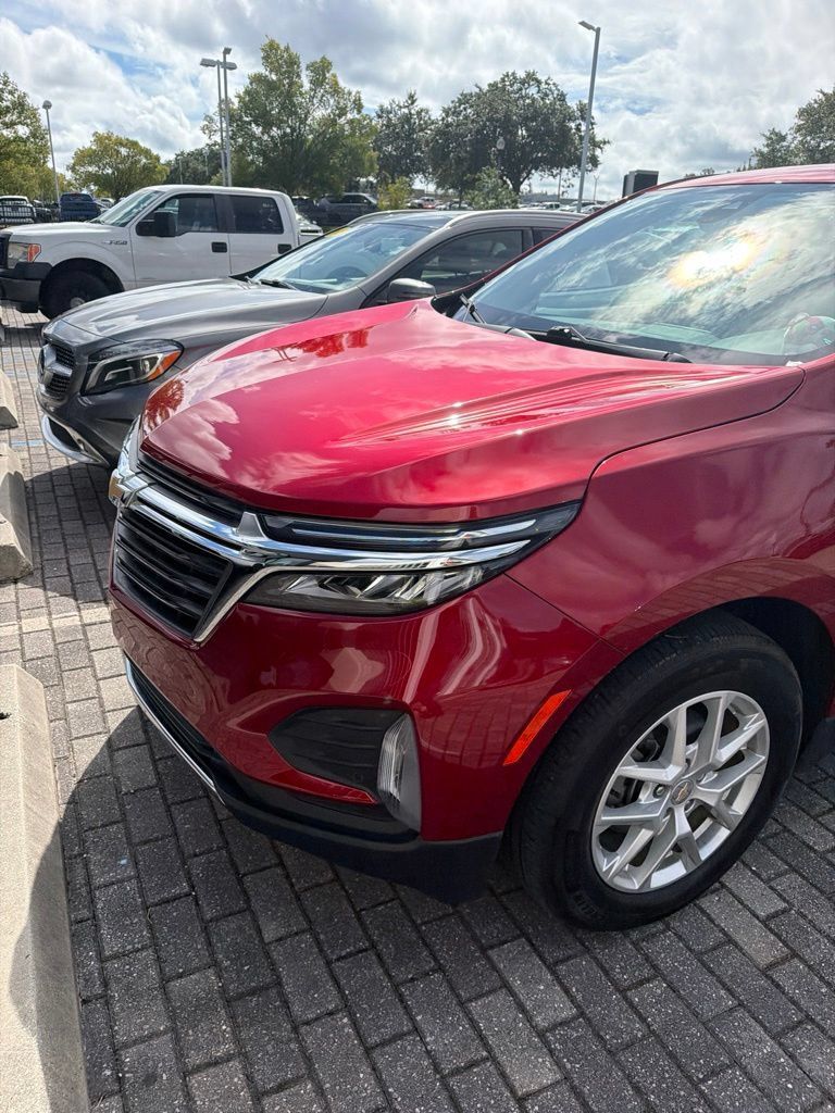 Used 2024 Chevrolet Equinox LT FWD image 19
