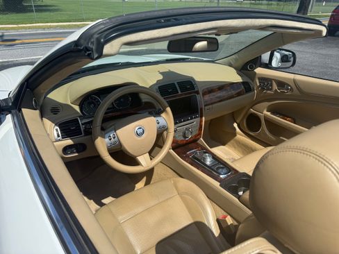Used 2011 Jaguar XK Convertible RWD image 2