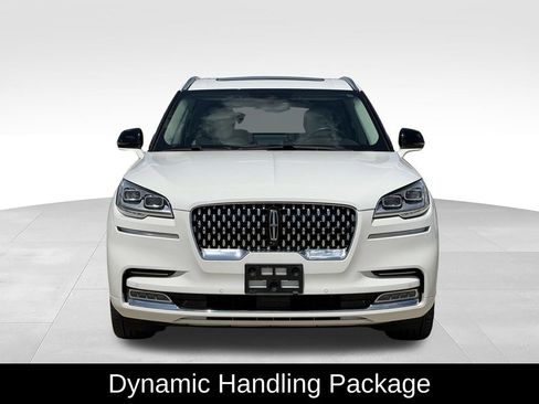Used 2024 Lincoln Aviator Black Label w/ Dynamic Handling Package AWD/4WD image 3