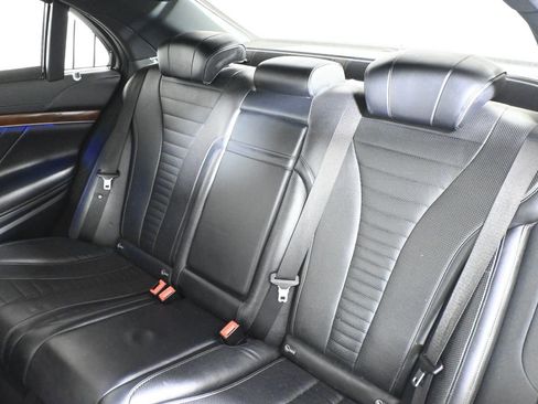 Used 2016 Mercedes-Benz S 550 4MATIC Sedan image 4