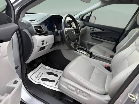Used 2019 Honda Pilot Elite image 9