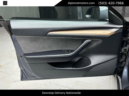 Used 2023 Tesla Model 3 Standard Range image 22
