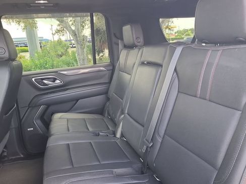 Used 2021 Chevrolet Suburban RST RWD image 9