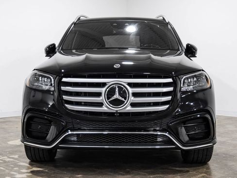 Used 2024 Mercedes-Benz GLS 450 4MATIC image 6