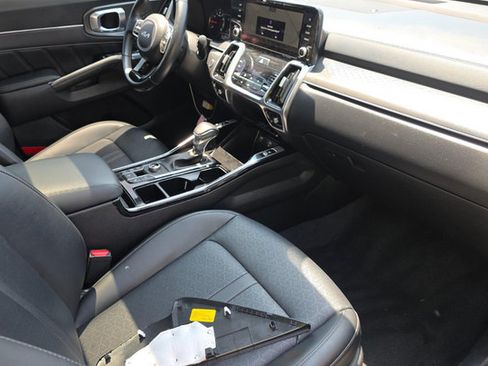 Used 2022 Kia Sorento SX AWD/4WD image 5