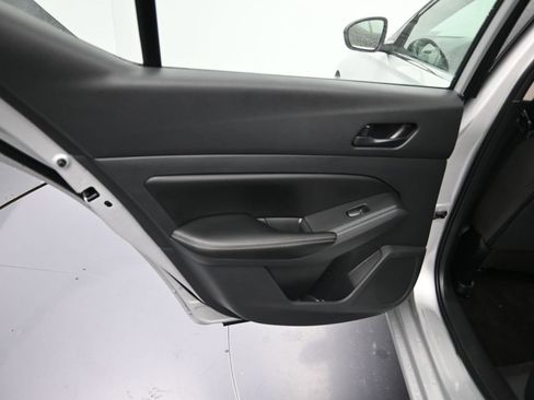 Used 2025 Nissan Altima 2.5 SV image 22