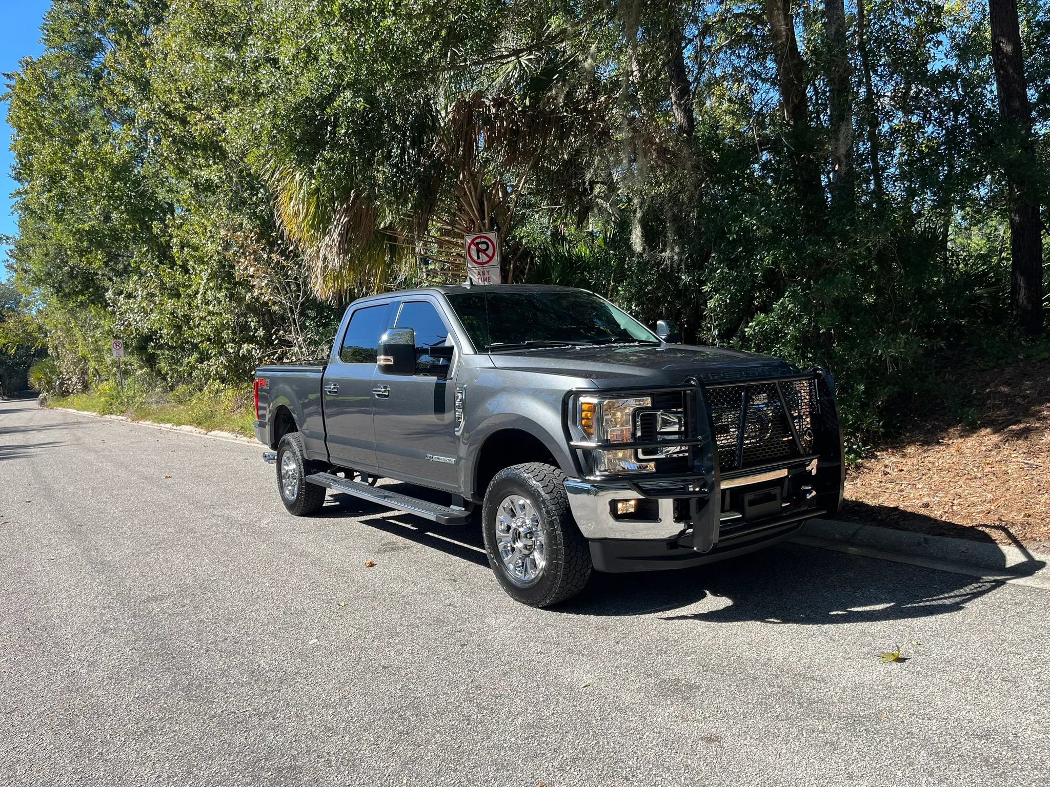 Used 2019 Ford F250 XLT w/ XLT Premium Package AWD/4WD image 3