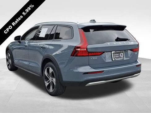 Certified 2024 Volvo V60 B5 Cross Country Plus AWD/4WD image 5