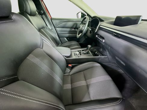 Used 2024 MAZDA CX-50 AWD 2.5 S w/ Premium Package image 31