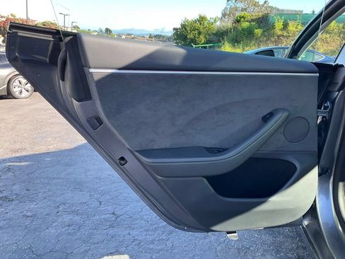 Used 2024 Tesla Model 3 Performance AWD/4WD image 37