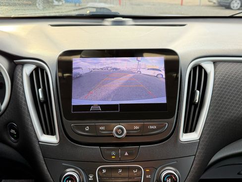 Used 2022 Chevrolet Malibu LT image 22