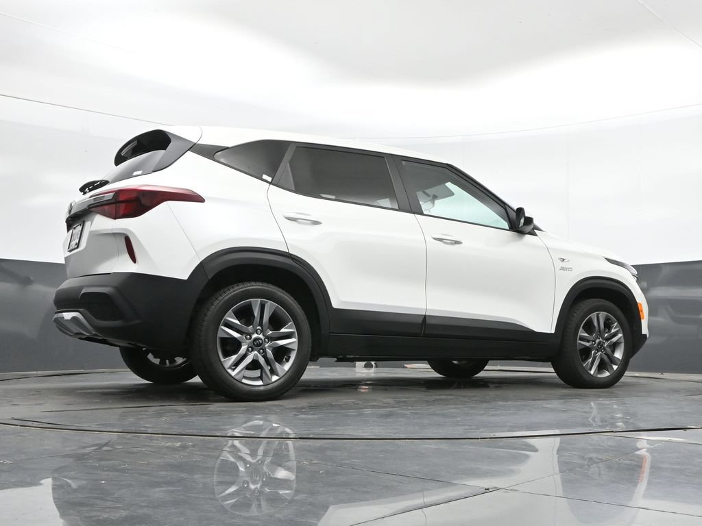 Used 2021 Kia Seltos LX AWD/4WD image 42