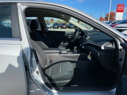 New 2025 Nissan Altima 2.5 SV image 27
