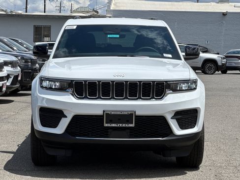 New 2026 Jeep Grand Cherokee Laredo AWD/4WD image 8