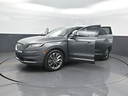 Used 2023 Lincoln Nautilus Reserve FWD image 40