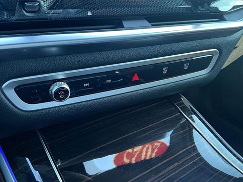 Used 2025 BMW X5 xDrive50e image 27