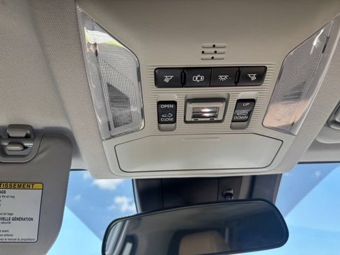 Used 2020 Toyota RAV4 XLE Premium FWD image 35
