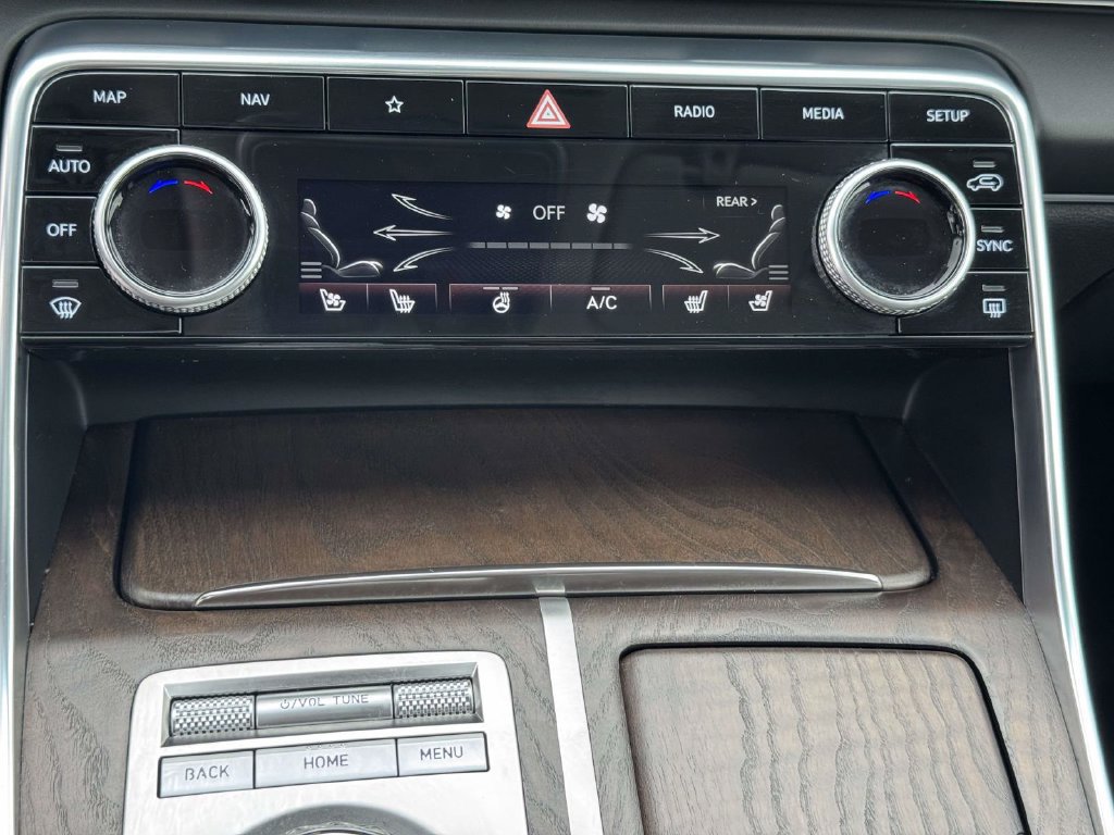 Used 2024 Genesis GV80 3.5T Prestige Signature AWD/4WD image 28