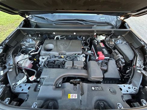 Used 2023 Toyota RAV4 XLE w/ Convenience Package image 11