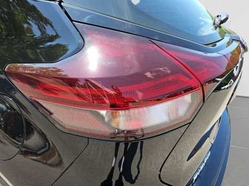 Used 2025 Nissan Kicks Play S FWD image 39