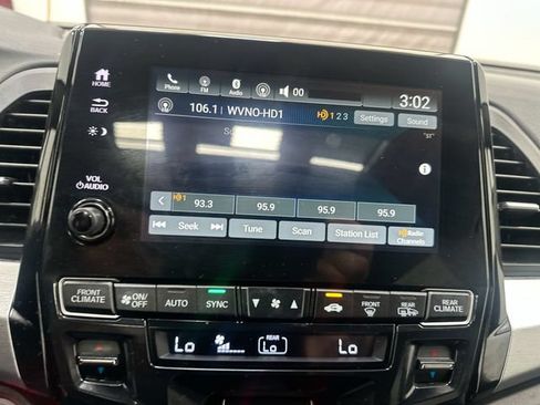 Used 2024 Honda Odyssey Sport image 13