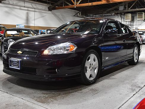 Used 2007 Chevrolet Monte Carlo SS FWD image 2
