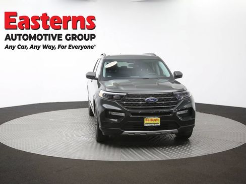 Used 2022 Ford Explorer XLT w/ Equipment Group 202A AWD/4WD image 55