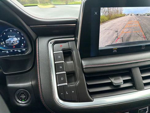 Used 2023 Chevrolet Suburban RST AWD/4WD image 20