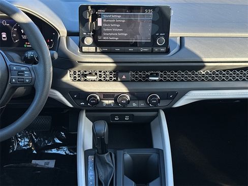 New 2025 Honda Accord SE image 17