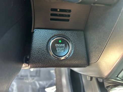 Used 2019 Ford F150 Lariat w/ Equipment Group 502A Luxury AWD/4WD image 30