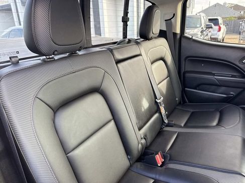 Used 2022 GMC Canyon AT4 w/ Trailering Package image 12