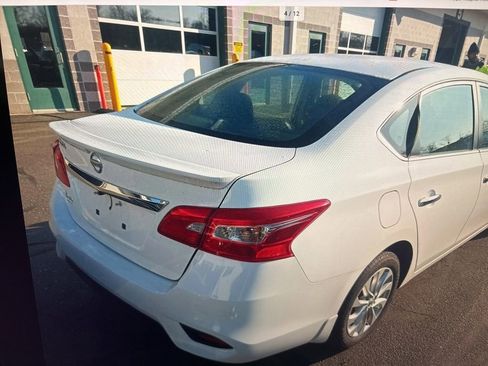 Used 2017 Nissan Sentra S w/ S Style Package image 4